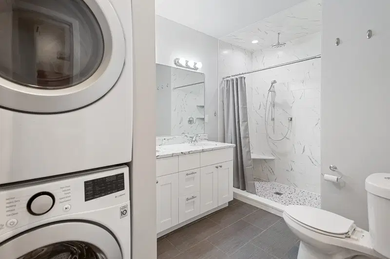 Cornelius Brooklyn Home, Brooklyn – Amenities