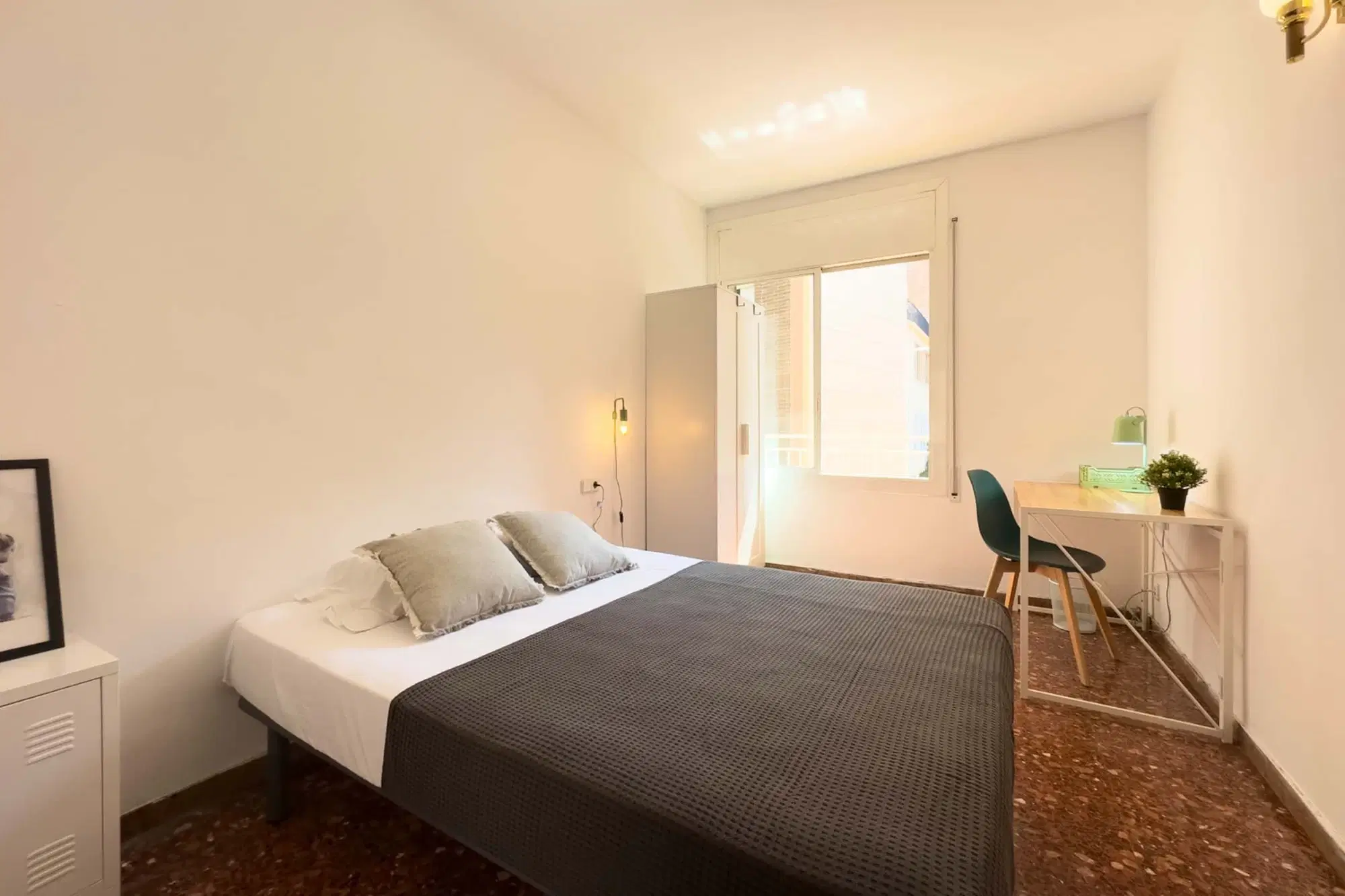 SPC 8032, Barcelona – #131055: Room in 6 Bedroom 2 Bathroom (Carrer Del Santuari)