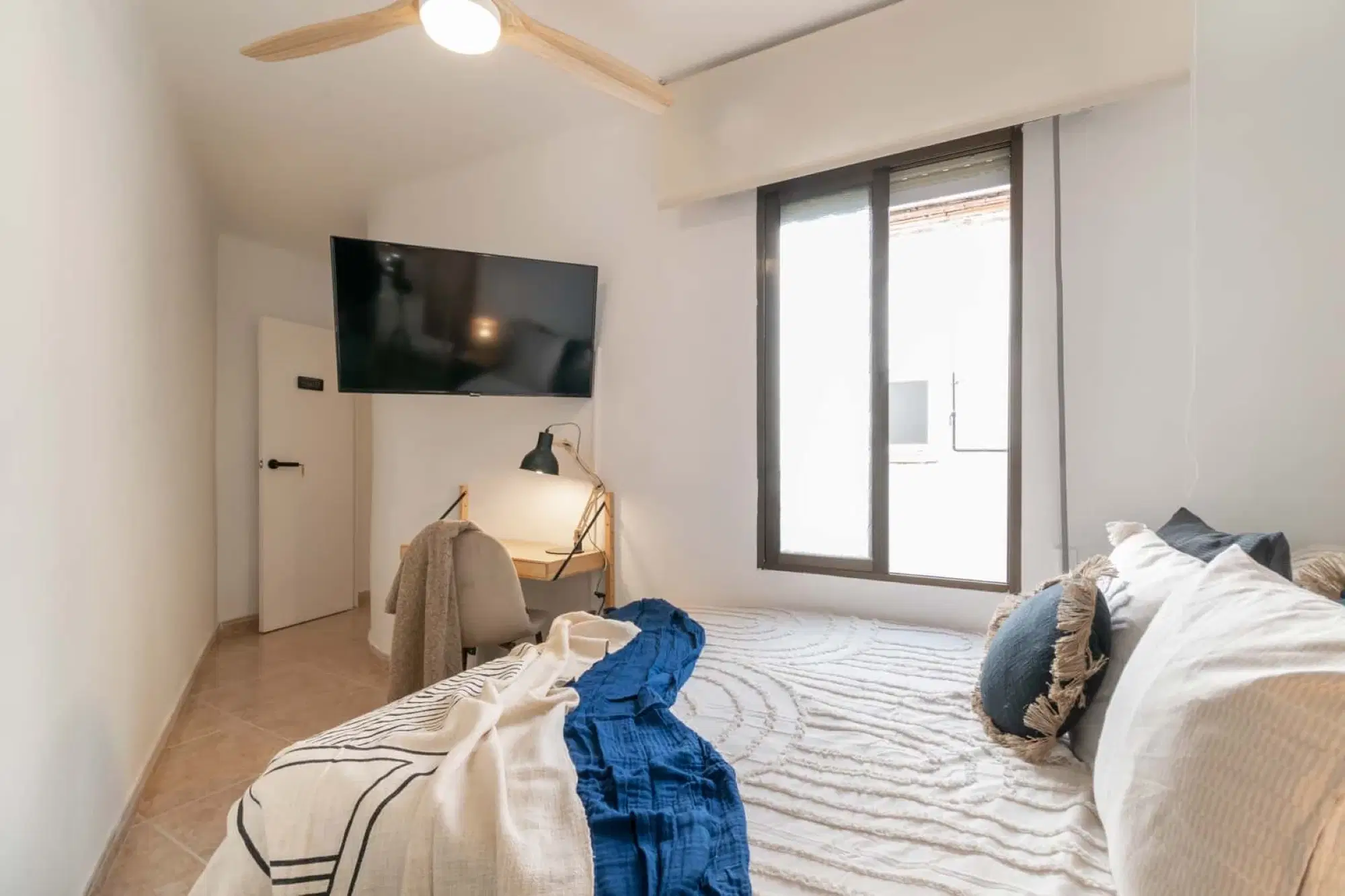 SPC 8032, Barcelona – #137520: Room in 3 Bedroom 1 Bathroom (Carrer Dels Agudells)