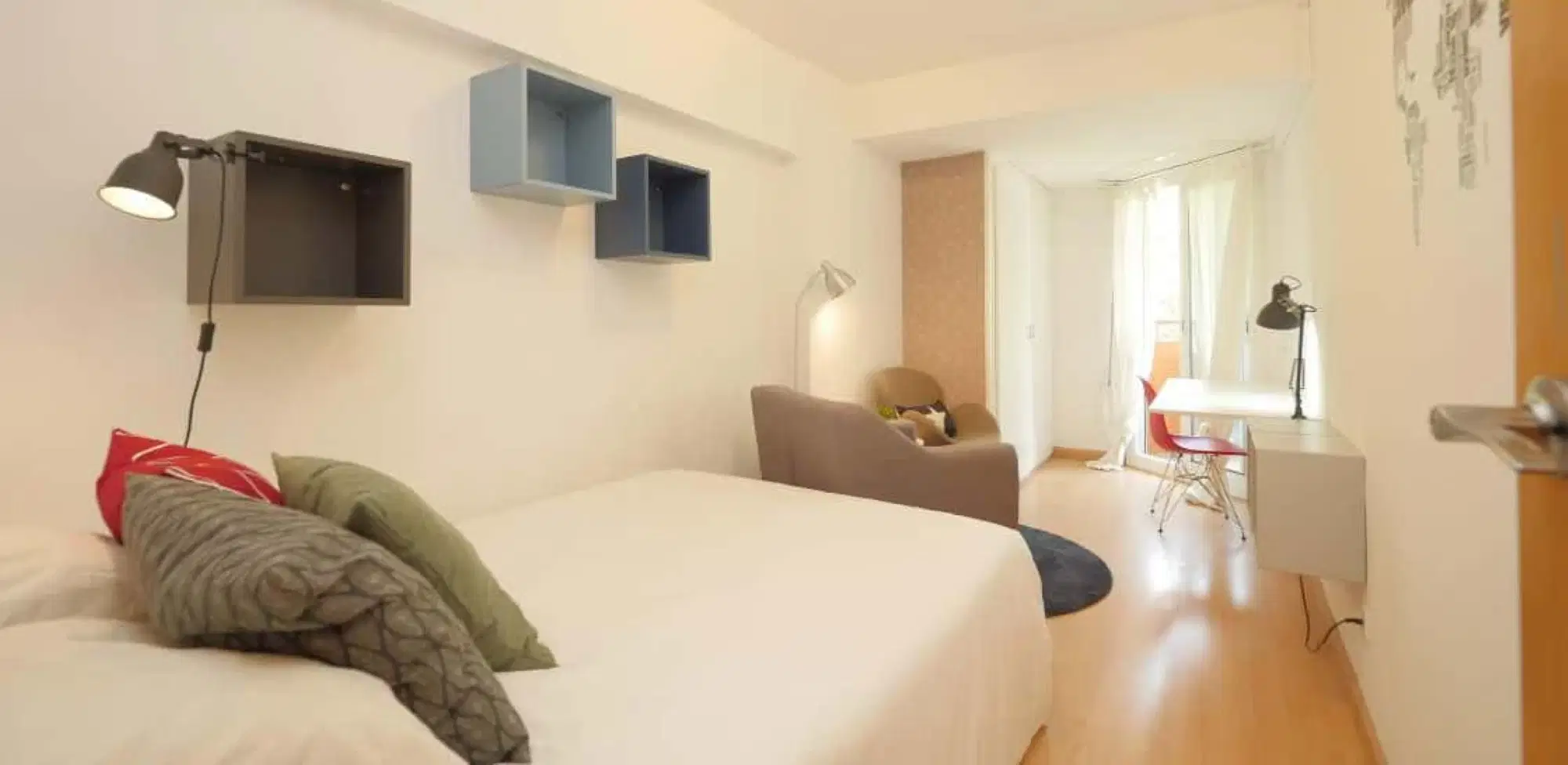 SPC 8005, Barcelona – #161409: Room in 3 Bedroom 1 Bathroom (Carrer De Wellington)