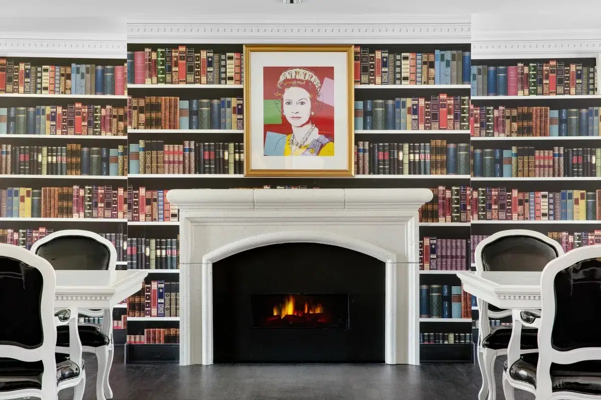 The London, College Station – Common Area