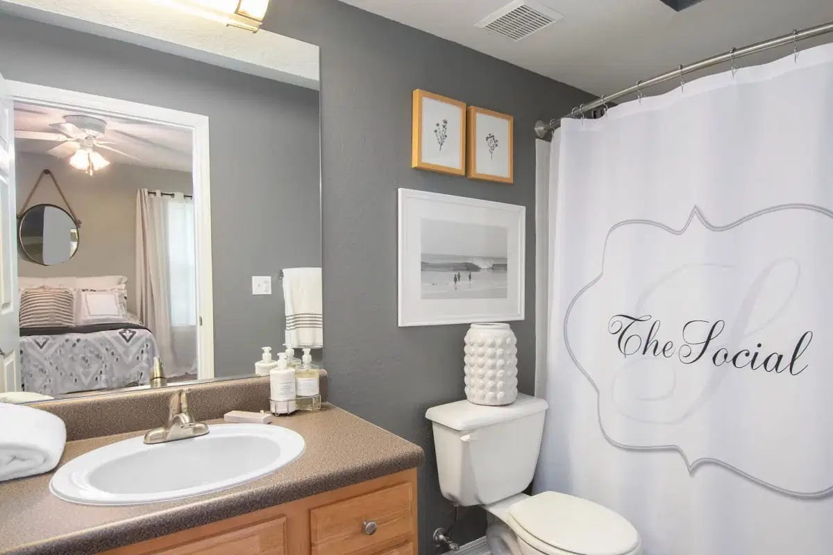 The Social, Tampa – Bathroom