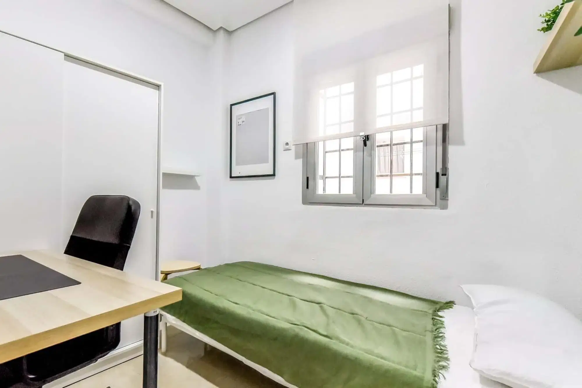 SPC 47011, Valladolid – #157646: Room in 5 Bedroom 2 Bathroom (Calle Relatores)