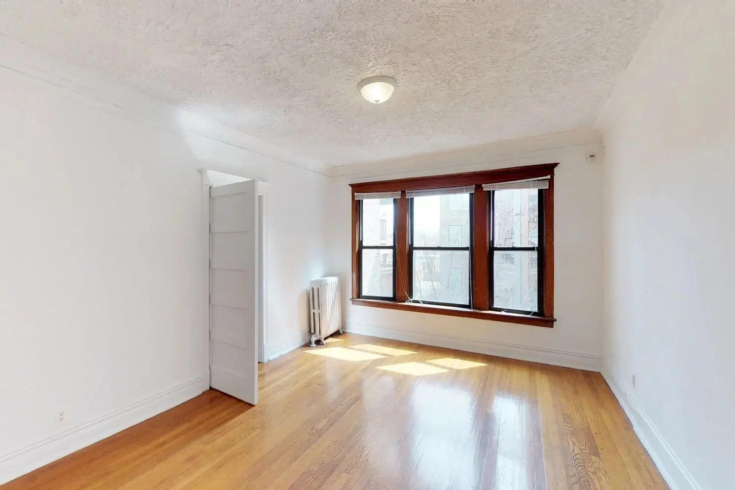 Greenwood 5201, Chicago
