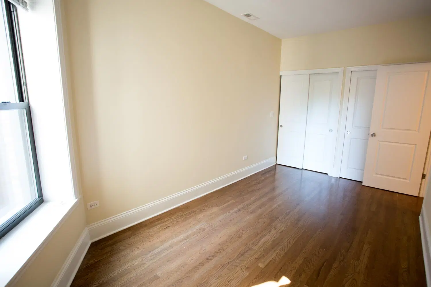 5111 S. Kimbark Avenue, Chicago – Room