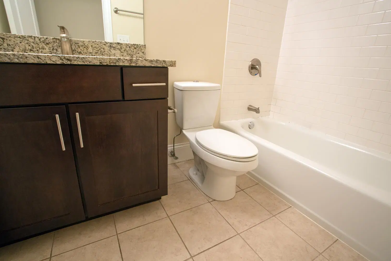 5111 S. Kimbark Avenue, Chicago – Bathroom