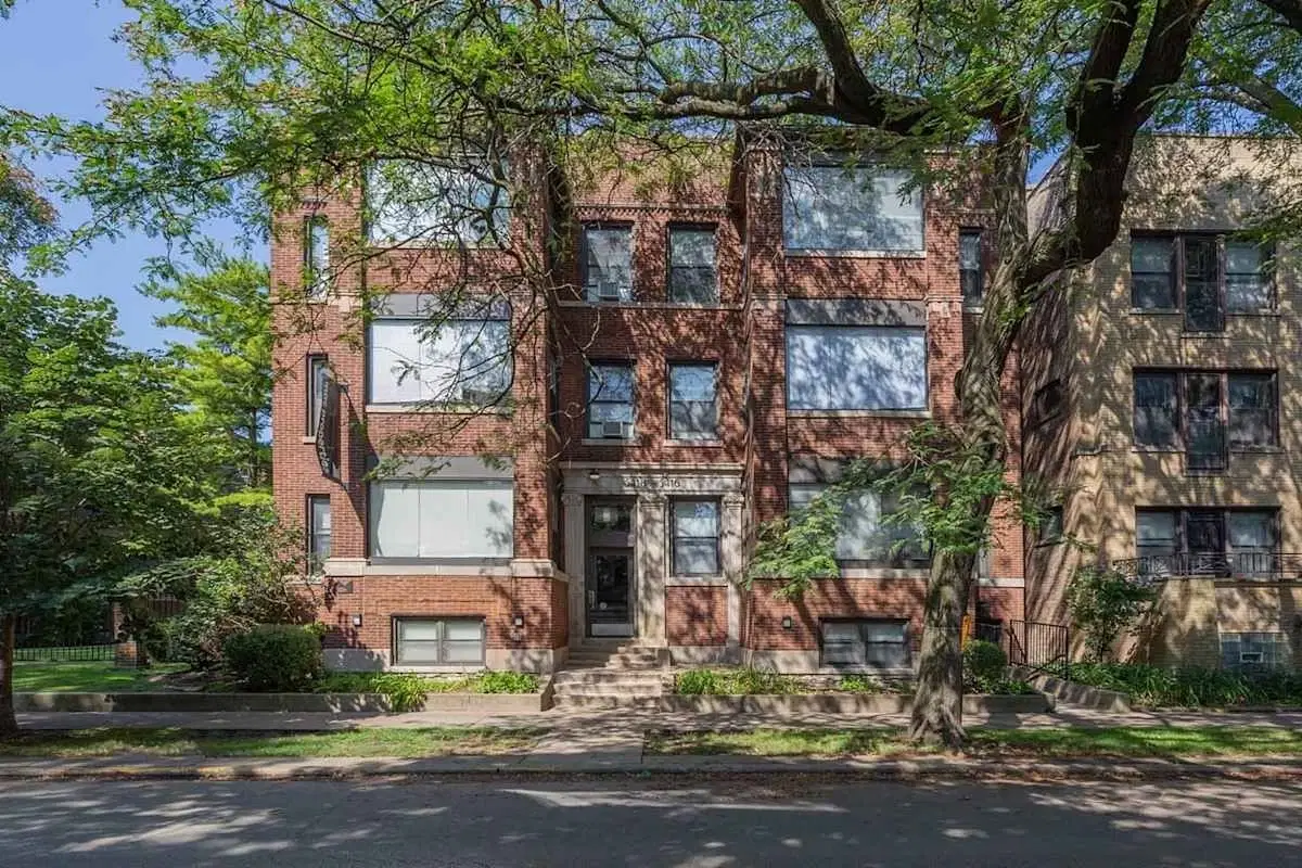 5416 S. Woodlawn Avenue, Chicago – Exterior