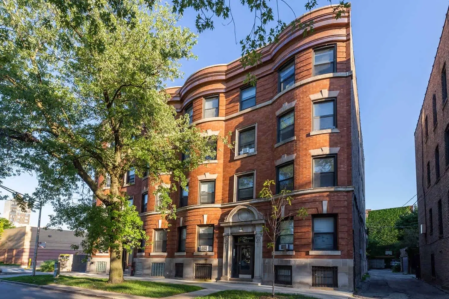 1515 E. 54th Street, Chicago – Exterior
