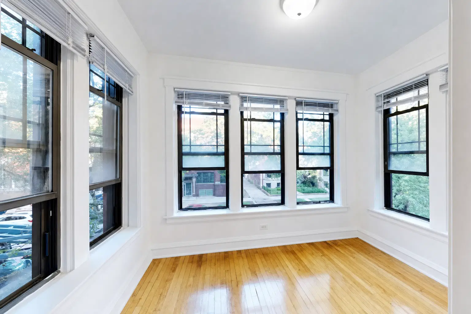 5452 S. Ellis Avenue, Chicago – 3 Bed 2 Bath