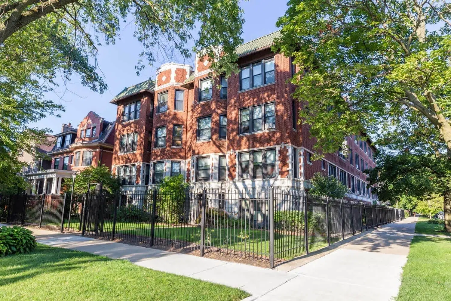5053 S. Ellis Avenue, Chicago – Exterior