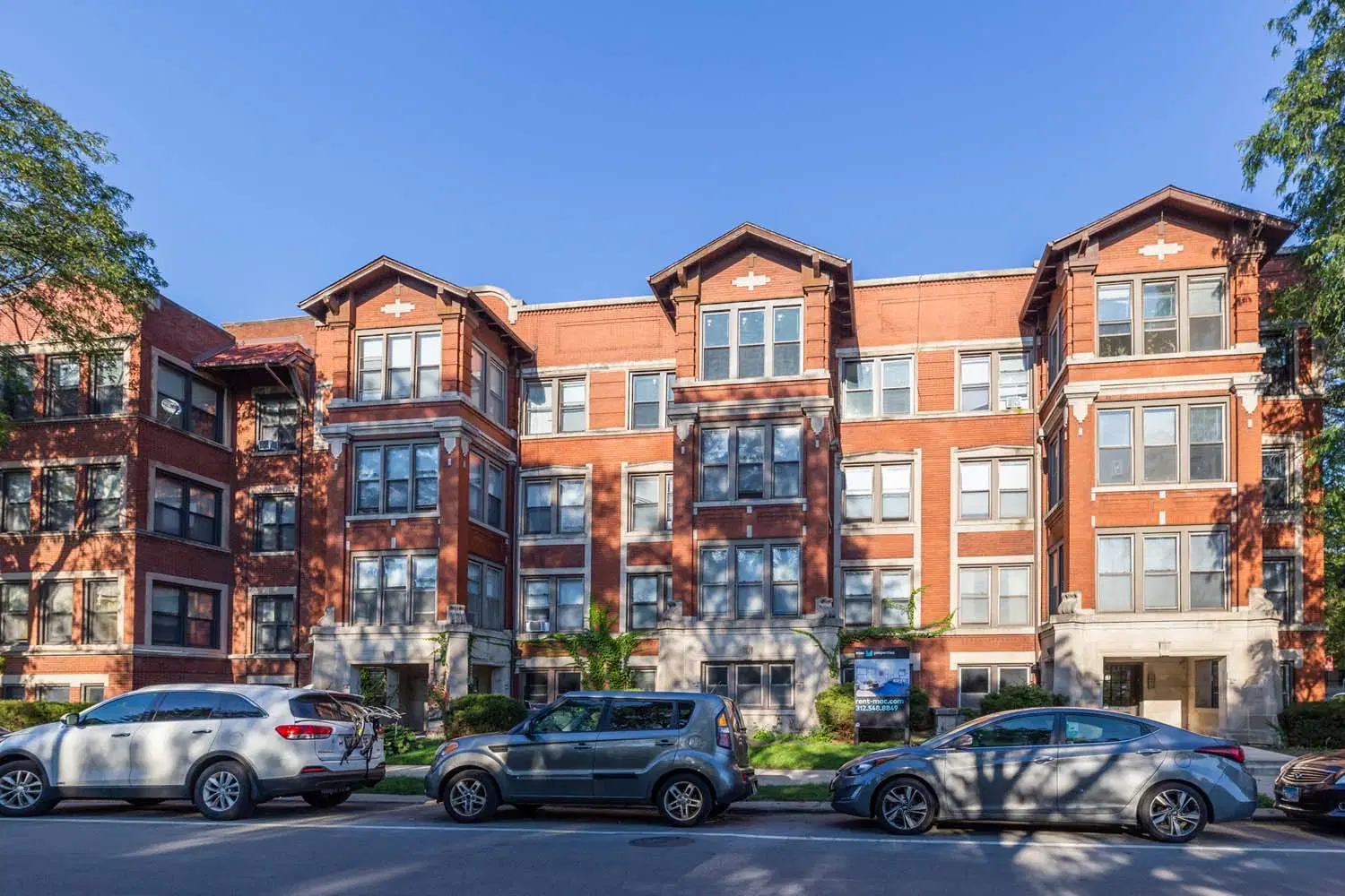 5049 S. Drexel Boulevard, Chicago – Exterior