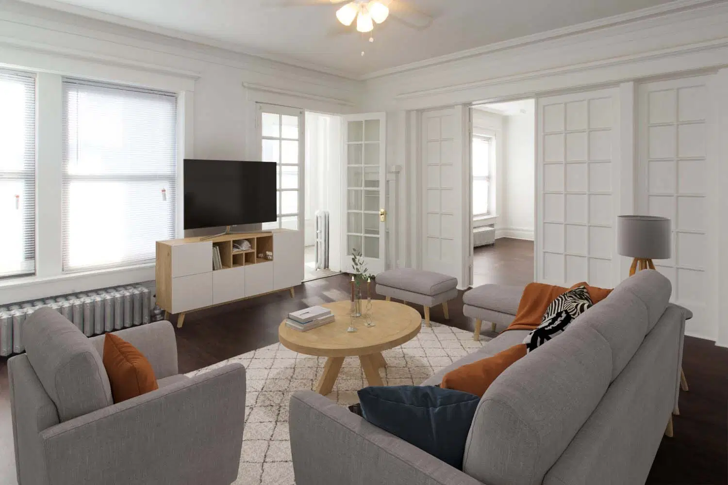 918 E. Hyde Park Boulevard, Chicago – Common Area