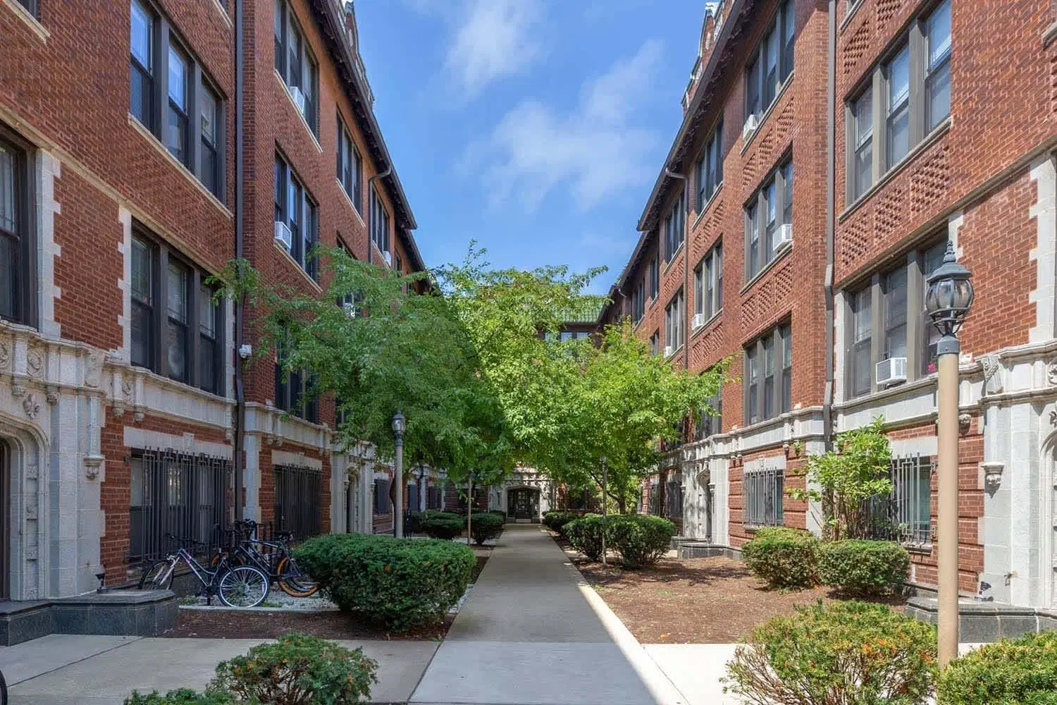 5326-5336 S. Greenwood Avenue, Chicago – Exterior