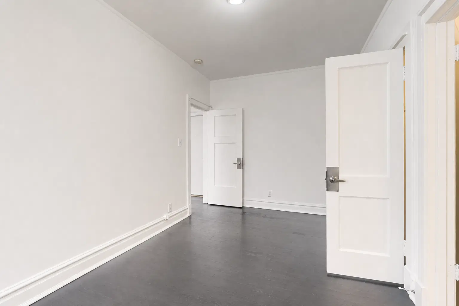 5336-5338 S. Hyde Park Boulevard, Chicago – 1 Bed 1 Bath