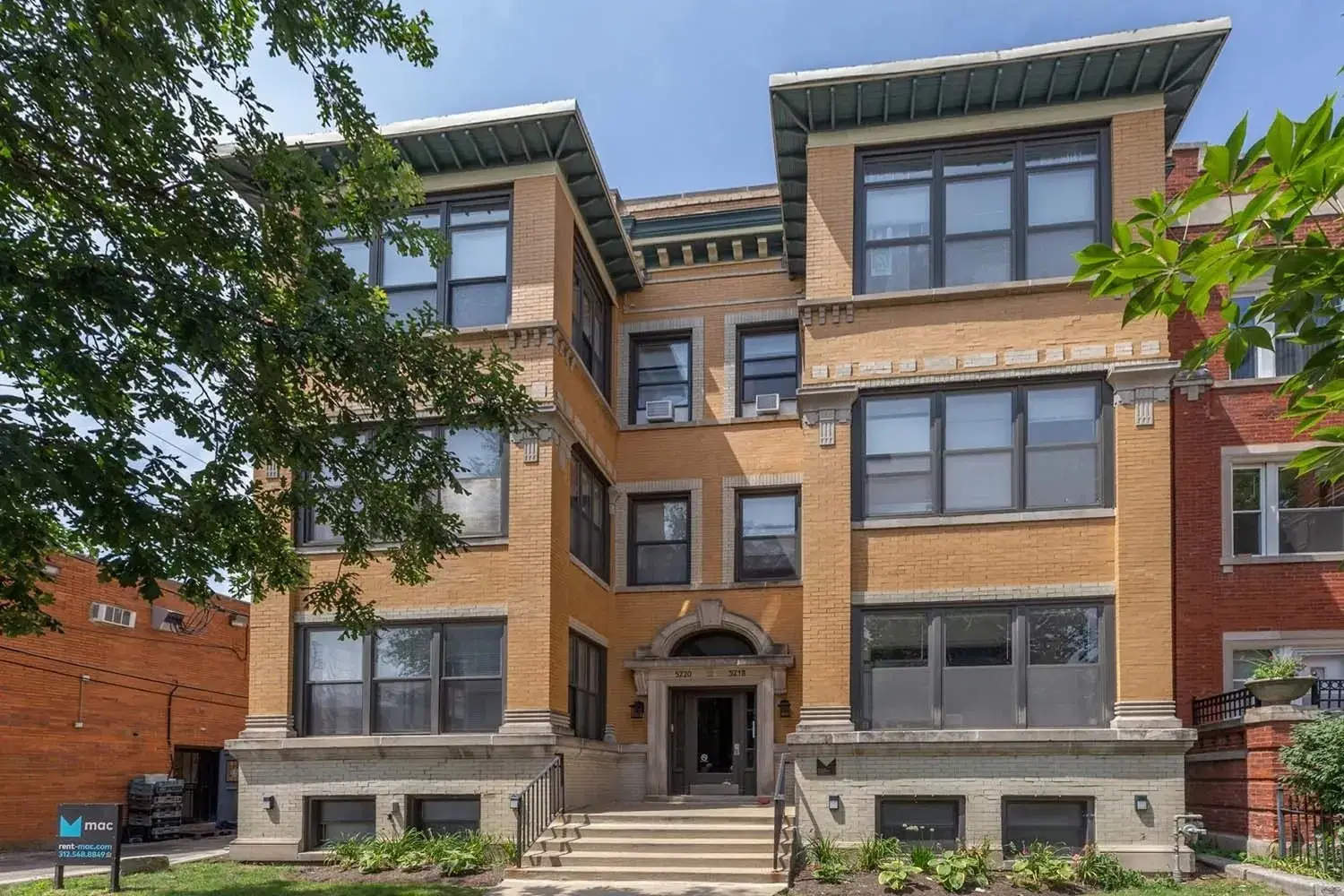 5218-5220 S. Kimbark Avenue, Chicago – Exterior
