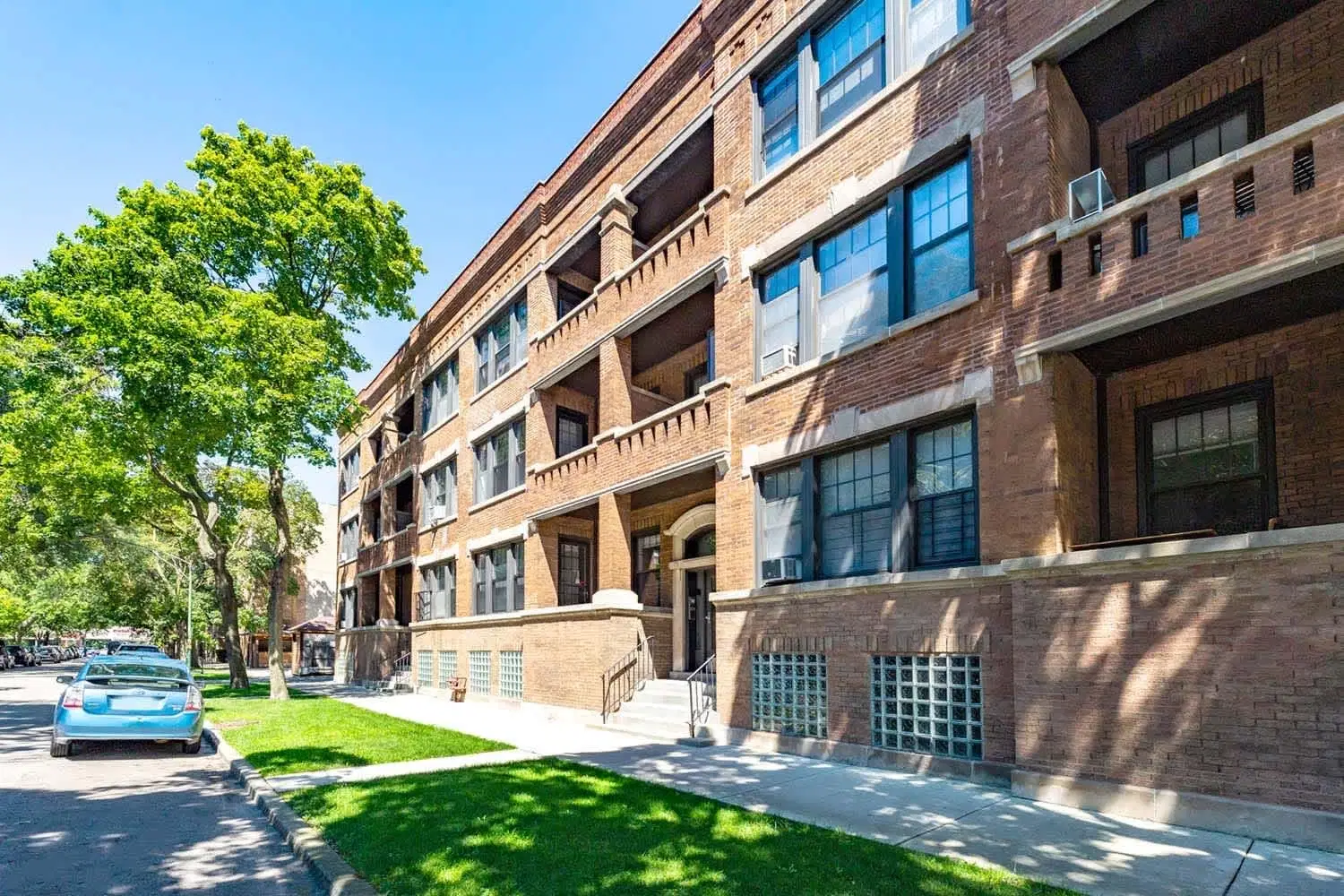 5335-5345 S. Kimbark Avenue, Chicago – Exterior
