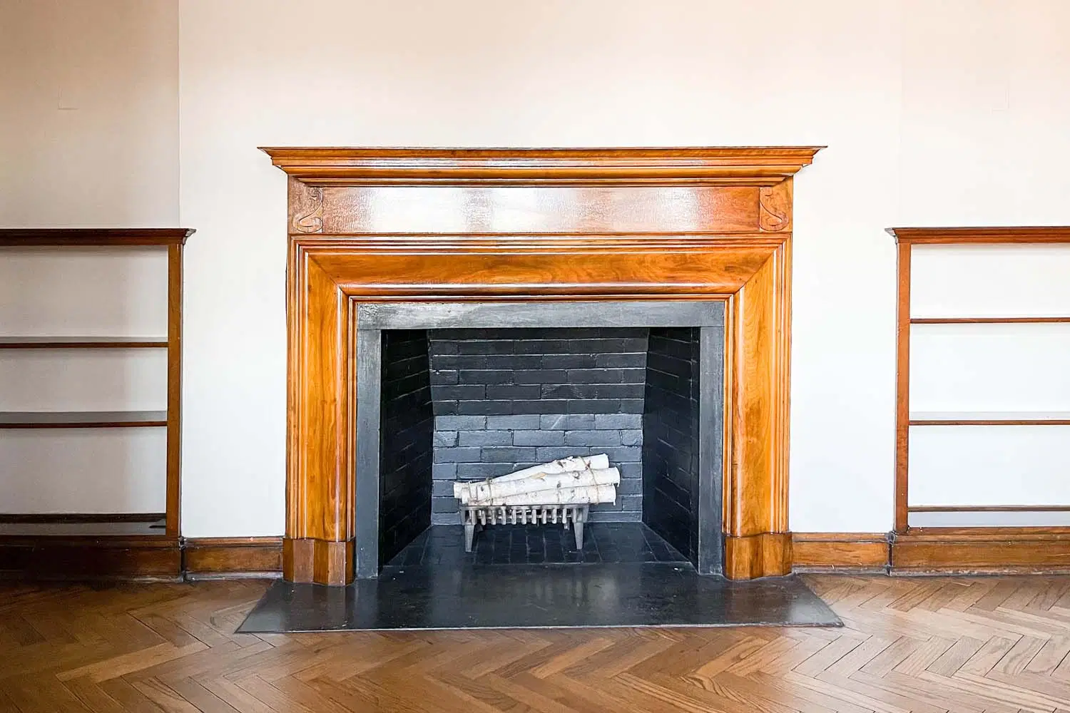 Cloisters, Chicago – Amenities