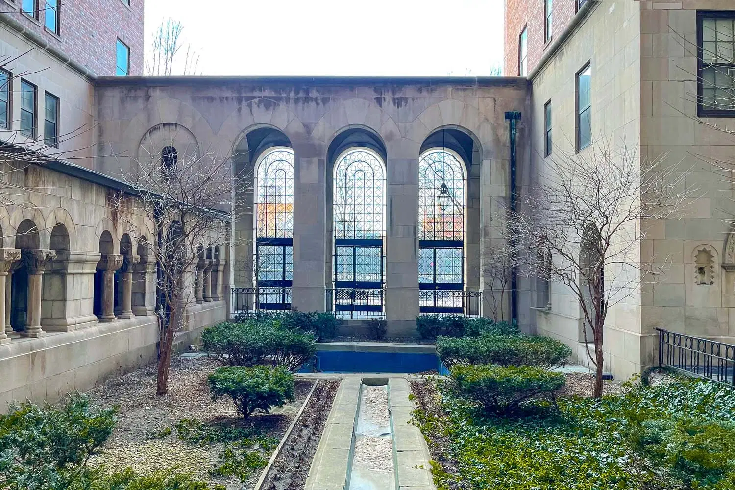 Cloisters, Chicago – Exterior