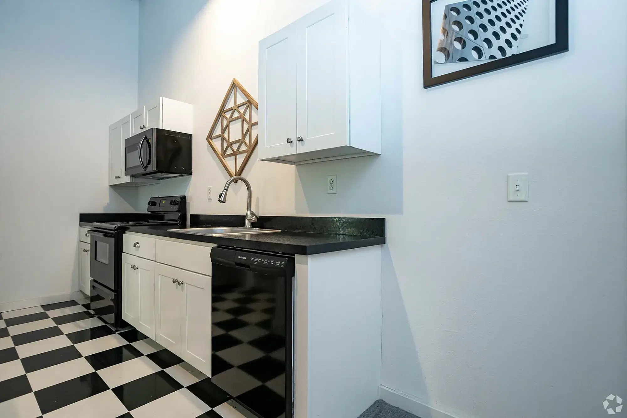 University Lofts, Binghamton – Kitchen
