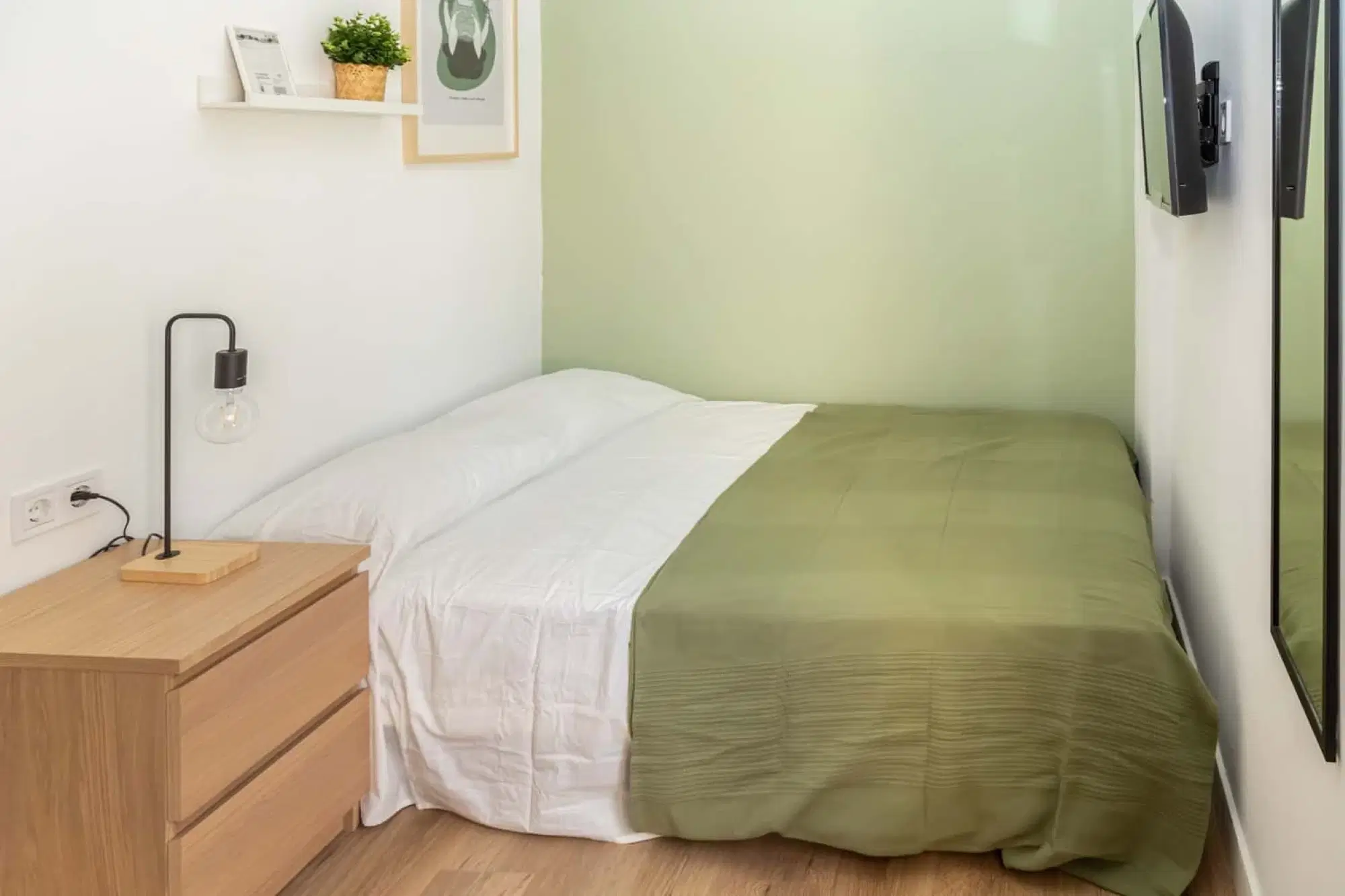 SPC 50006, Zaragoza – #174501: Room in 6 Bedroom 3 Bathroom (Calle De Mariano Barbasán)