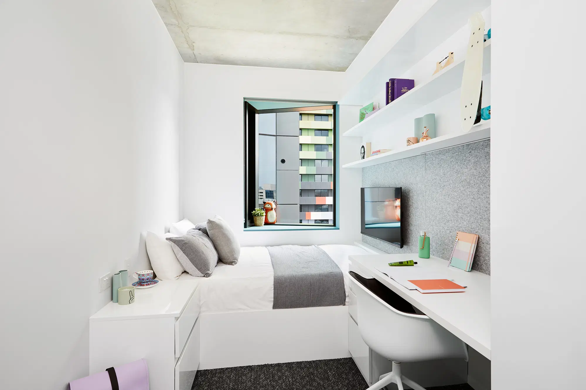 Scape Carlton, Melbourne – 6 Bedroom Shared Bathroom, Double Bed