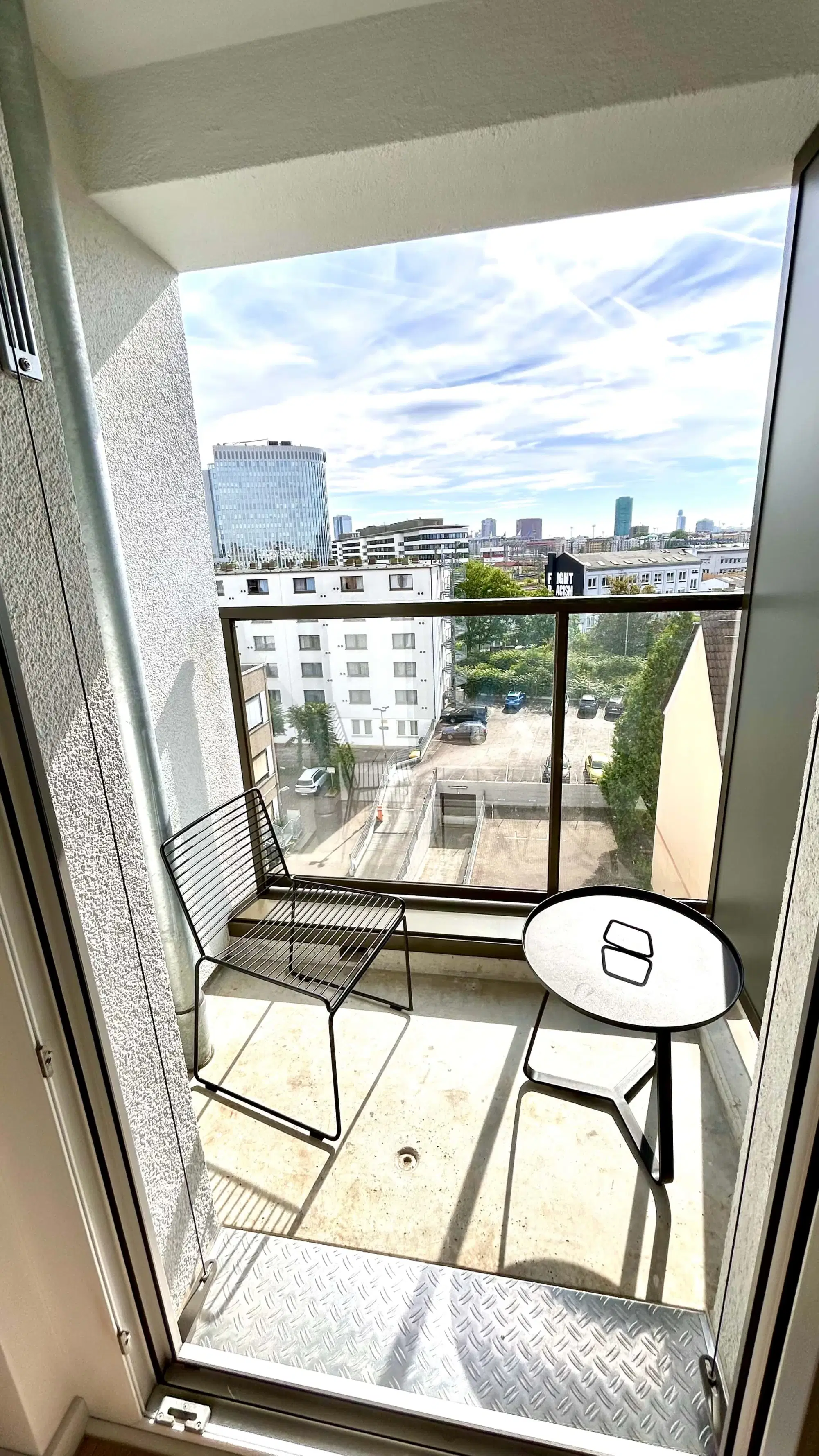 SPC 60326, Frankfurt am Main – Exterior