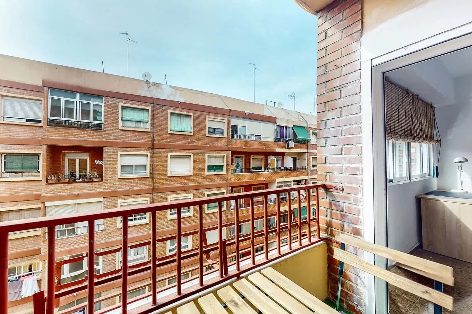 SPC 46019, Valencia – Exterior