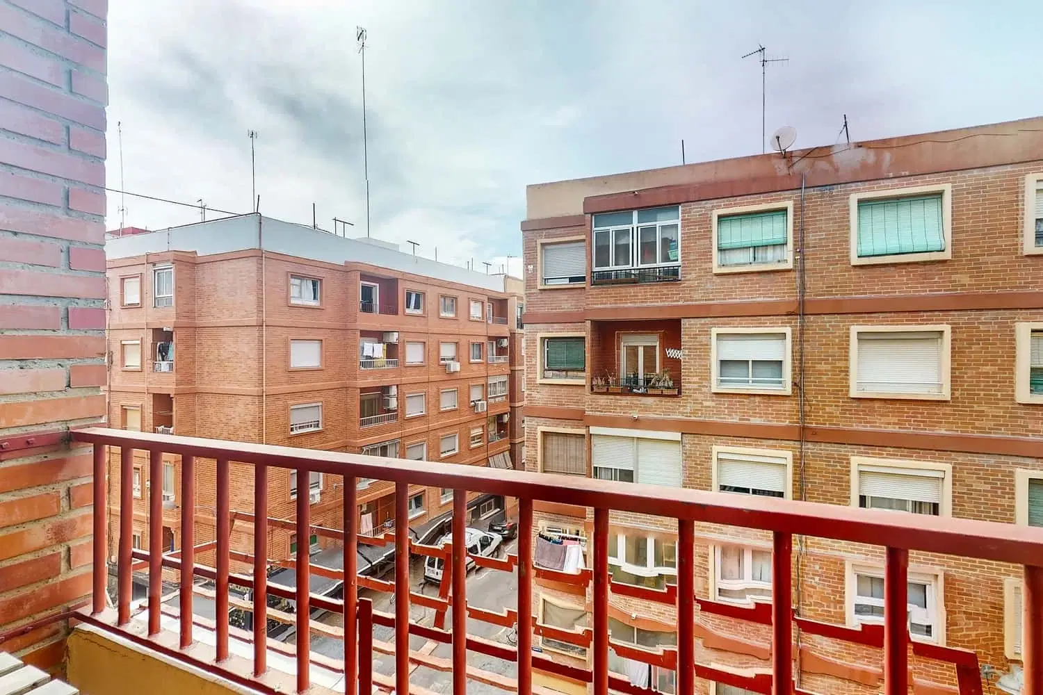 SPC 46019, Valencia – Exterior