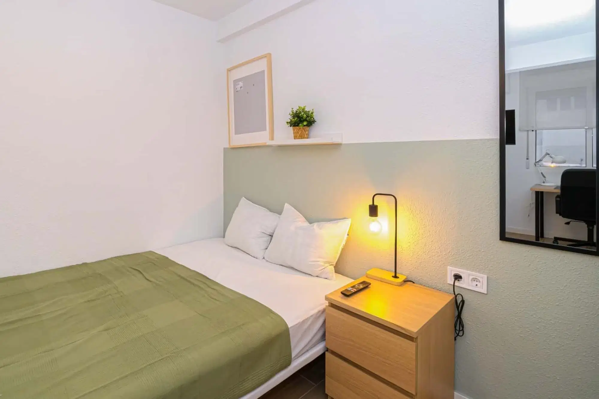SPC 3012, Alicante – #182329: Room in 4 Bedroom 2 Bathroom (Calle Sevilla)