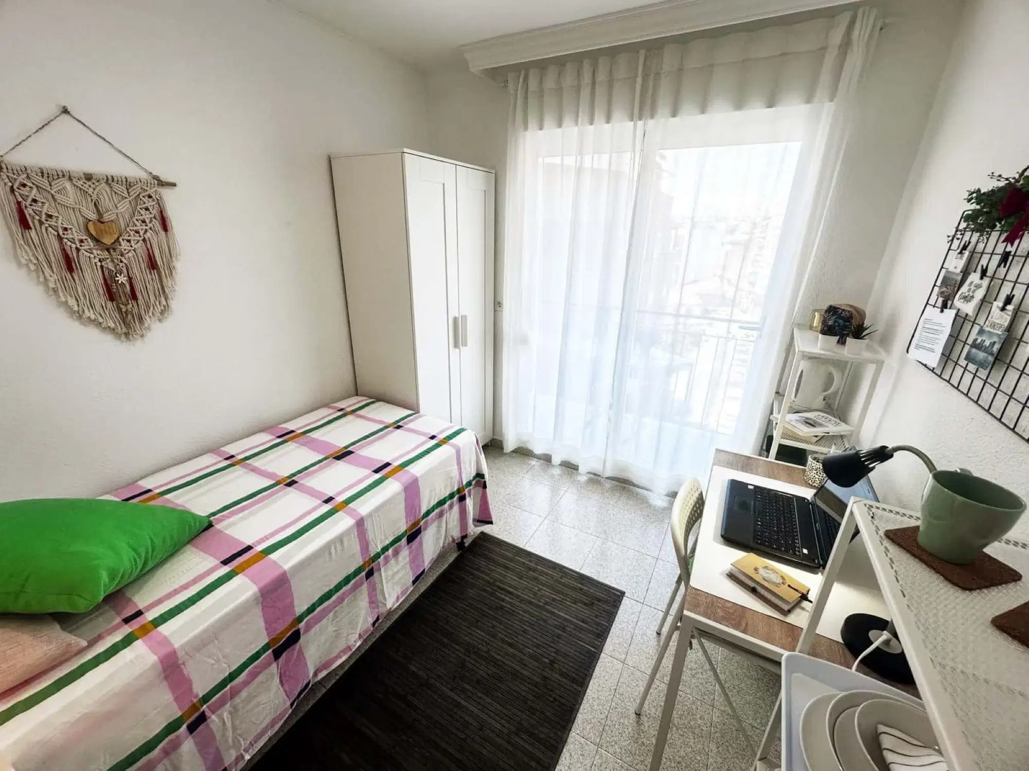 SPC 3012, Alicante – #193496: Room in 6 Bedroom 2 Bathroom (Carrer Garbinet)