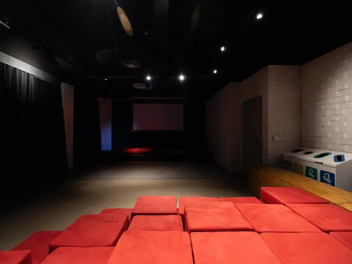 Yugo Aleu, Barcelona – Amenities