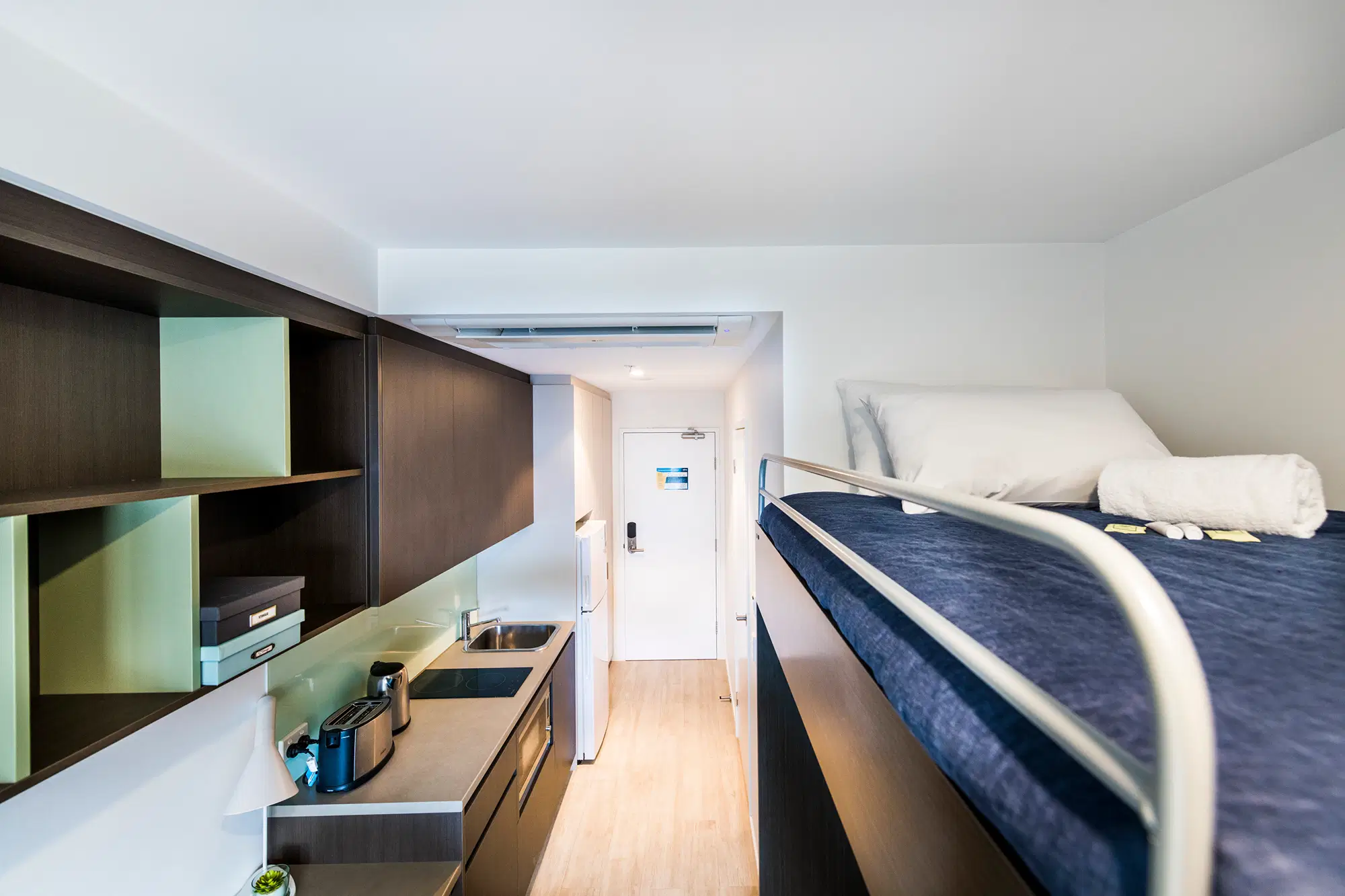 Scape Merivale, Brisbane – Twin Mix, King Single Bed, Views