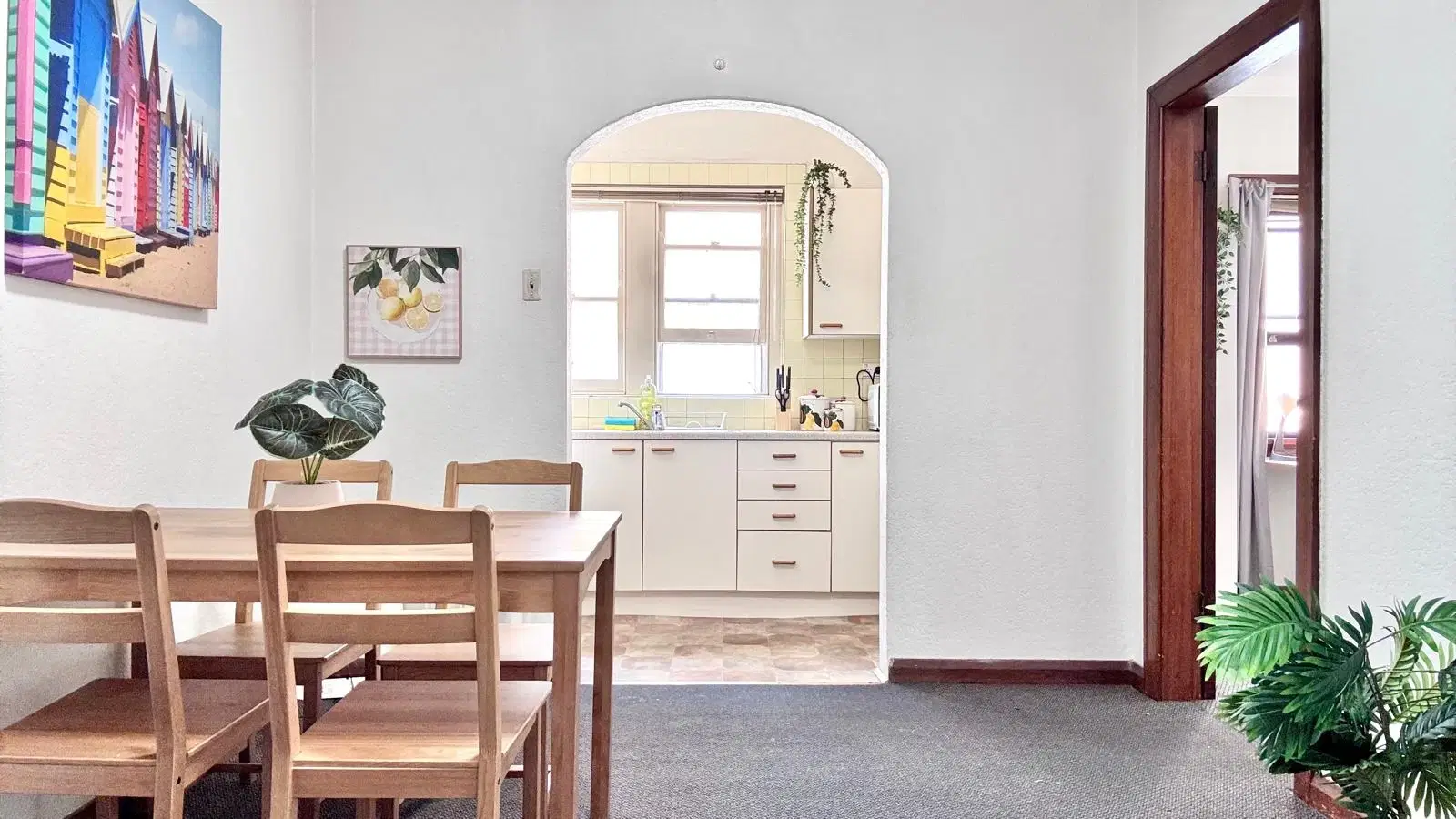 Room in a 4 Bedroom Apartment, The Grand Parade, Sutherland, Australia NSA 2232 – Amenities
