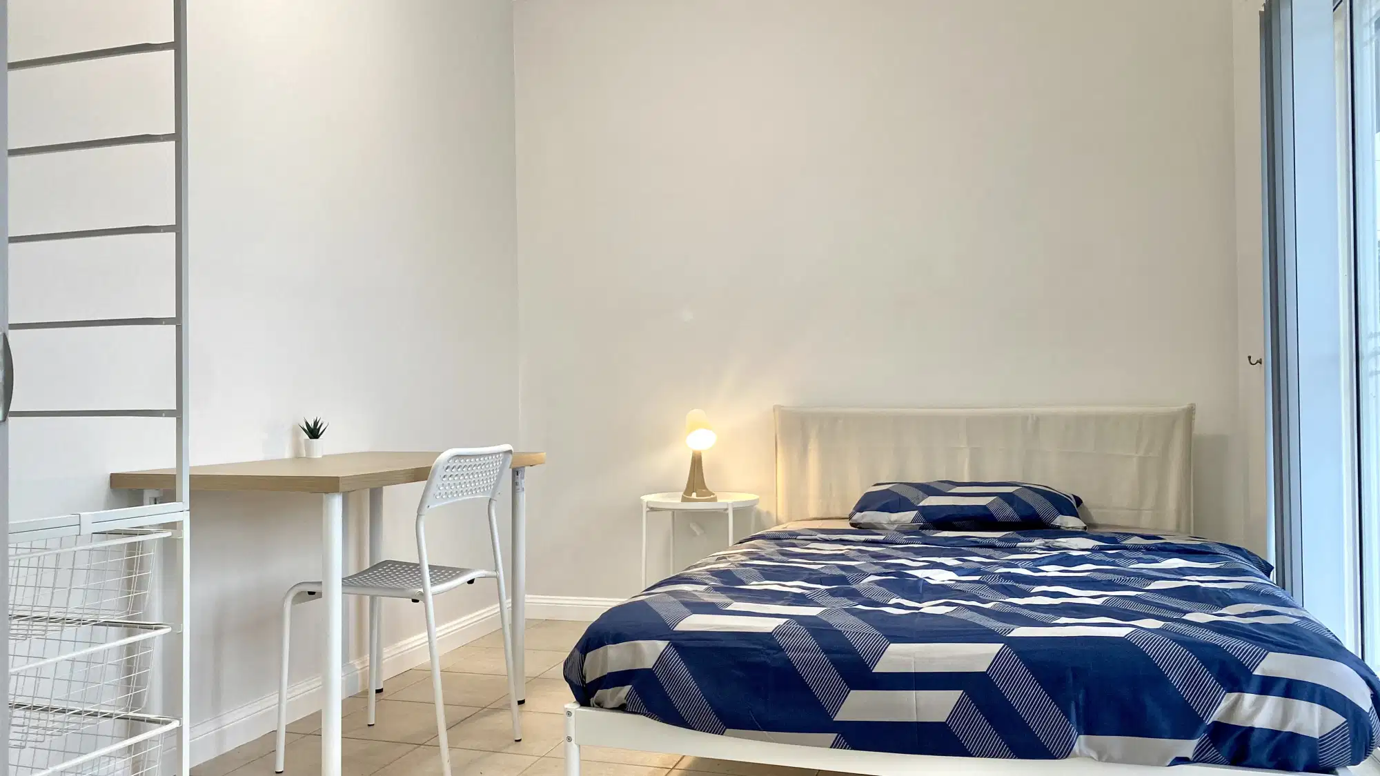 Room in a 8 Bedroom Apartment, Botany St., Carlton, Australia NSW 2218