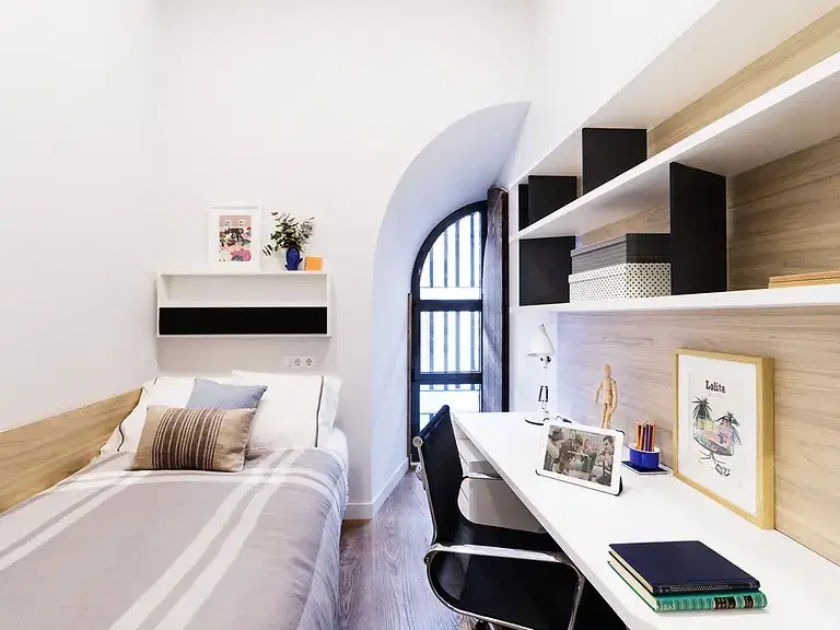Yugo Lope De Vega, Alcala De Henares – Individual (14.7 sqm)