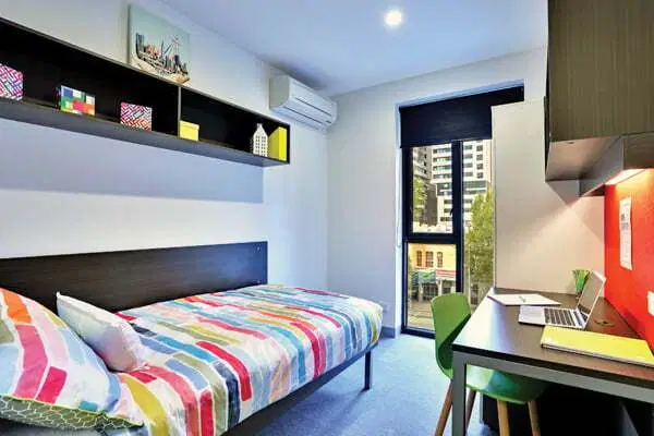 Scape Melbourne Central, Melbourne – 3 Bedroom Ensuite, King Single Bed
