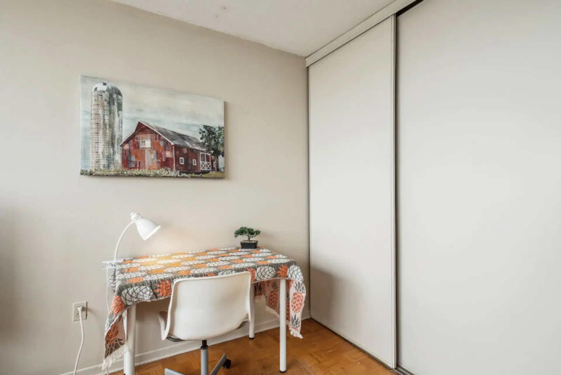 Main Street & Danforth, Toronto – Amenities