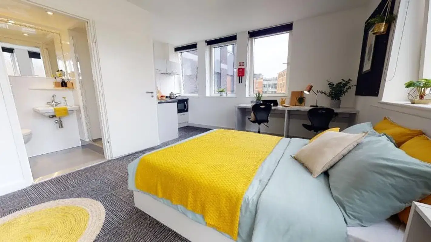 iQ Newland House, Nottingham – Gold Studio Plus