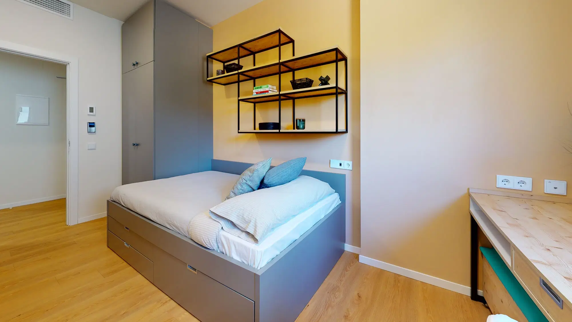Livensa Living Sevilla El Porvenir, Sevilla – Premium Room (3-Bed)
