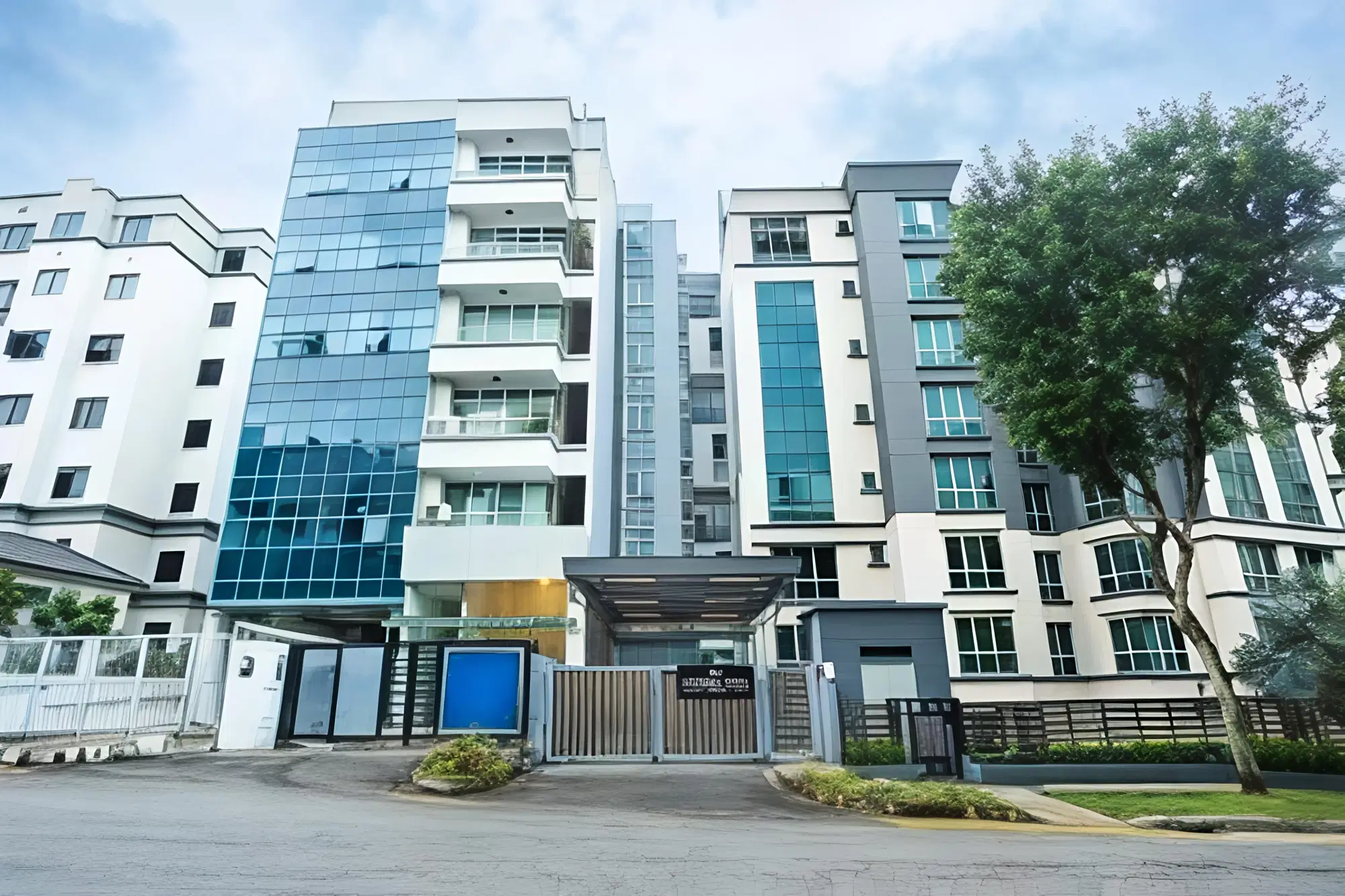 60 Wilkie, Rochor – Exterior