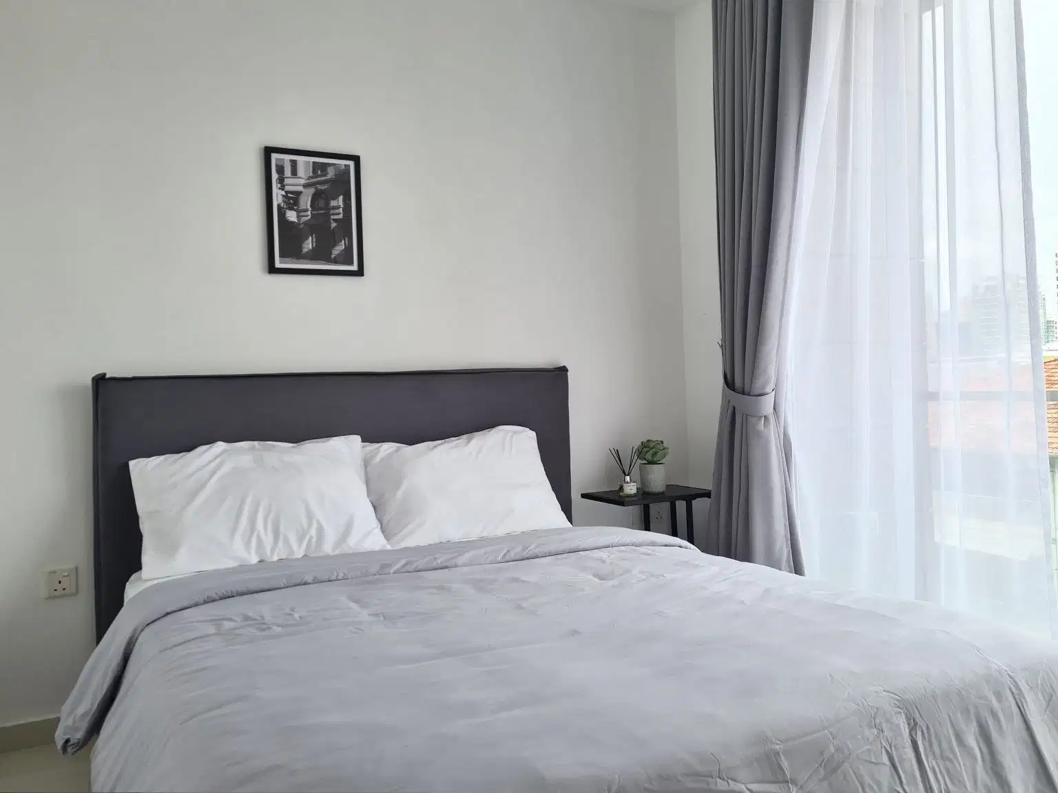 The Amerald Studio, Marine Parade