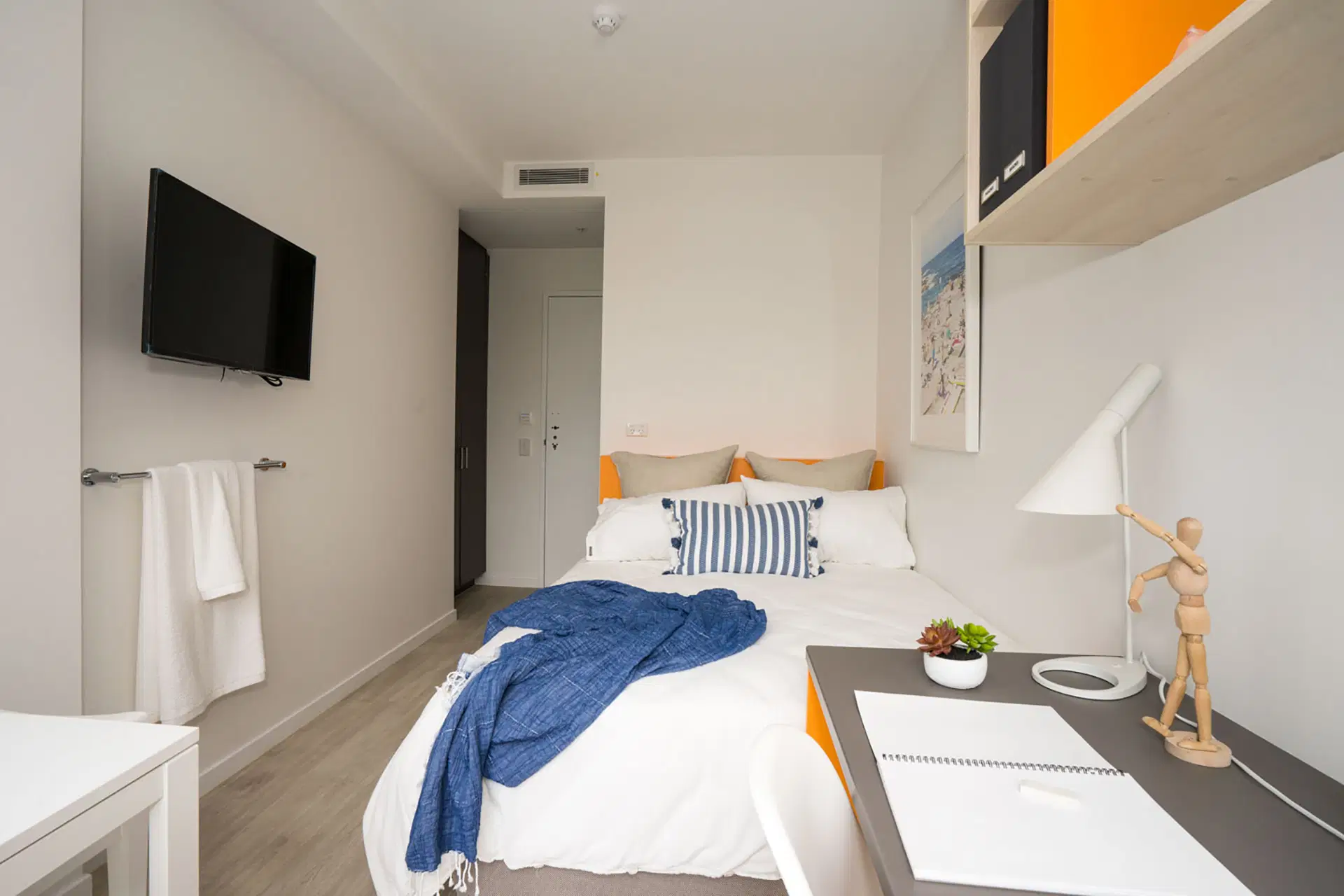 Scape Merivale, Brisbane – 2 Bedroom Saver, King Single Bed