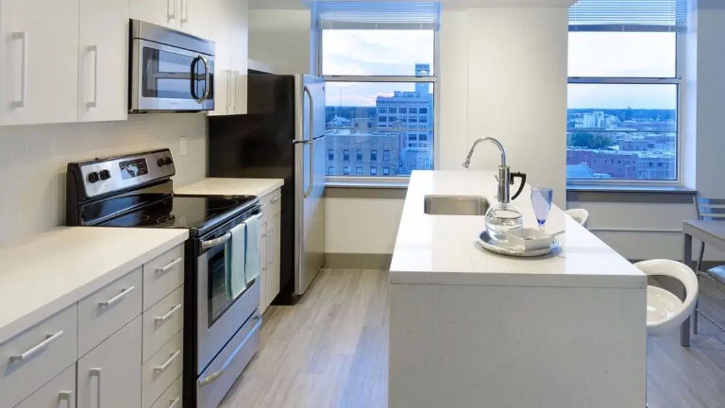 Sky Eleven, Springfield – Kitchen