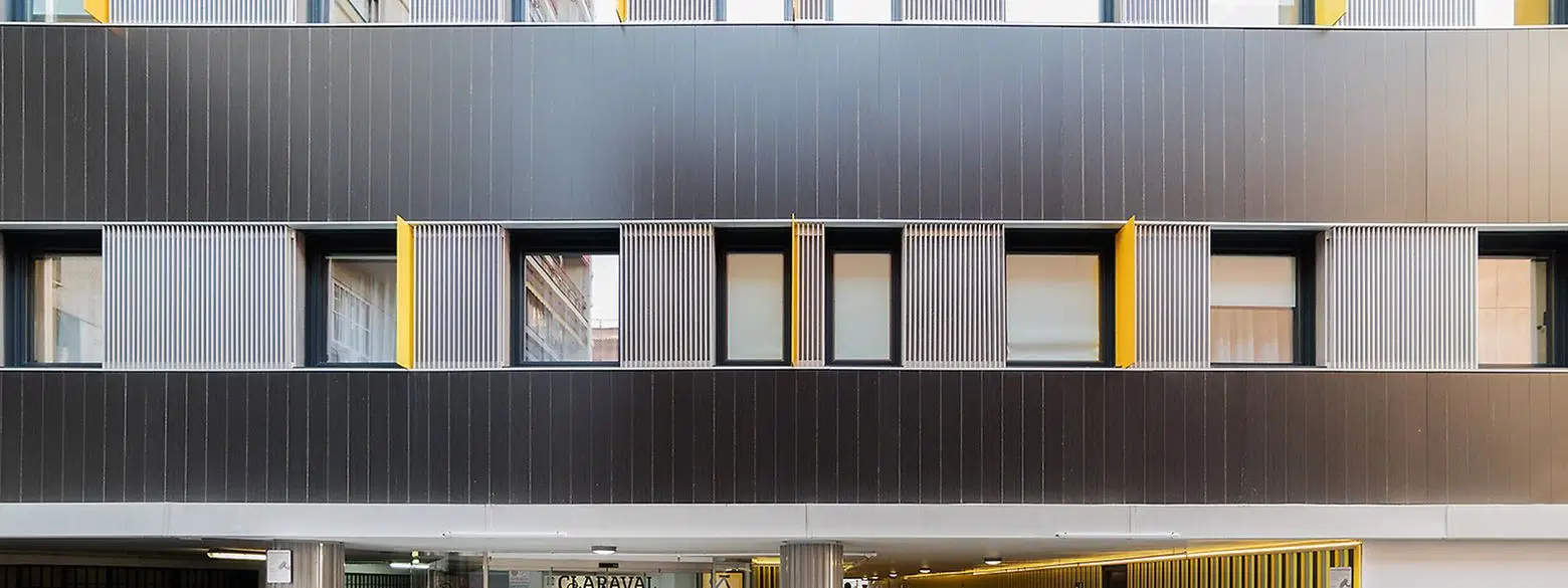Yugo Claraval, Madrid – Exterior