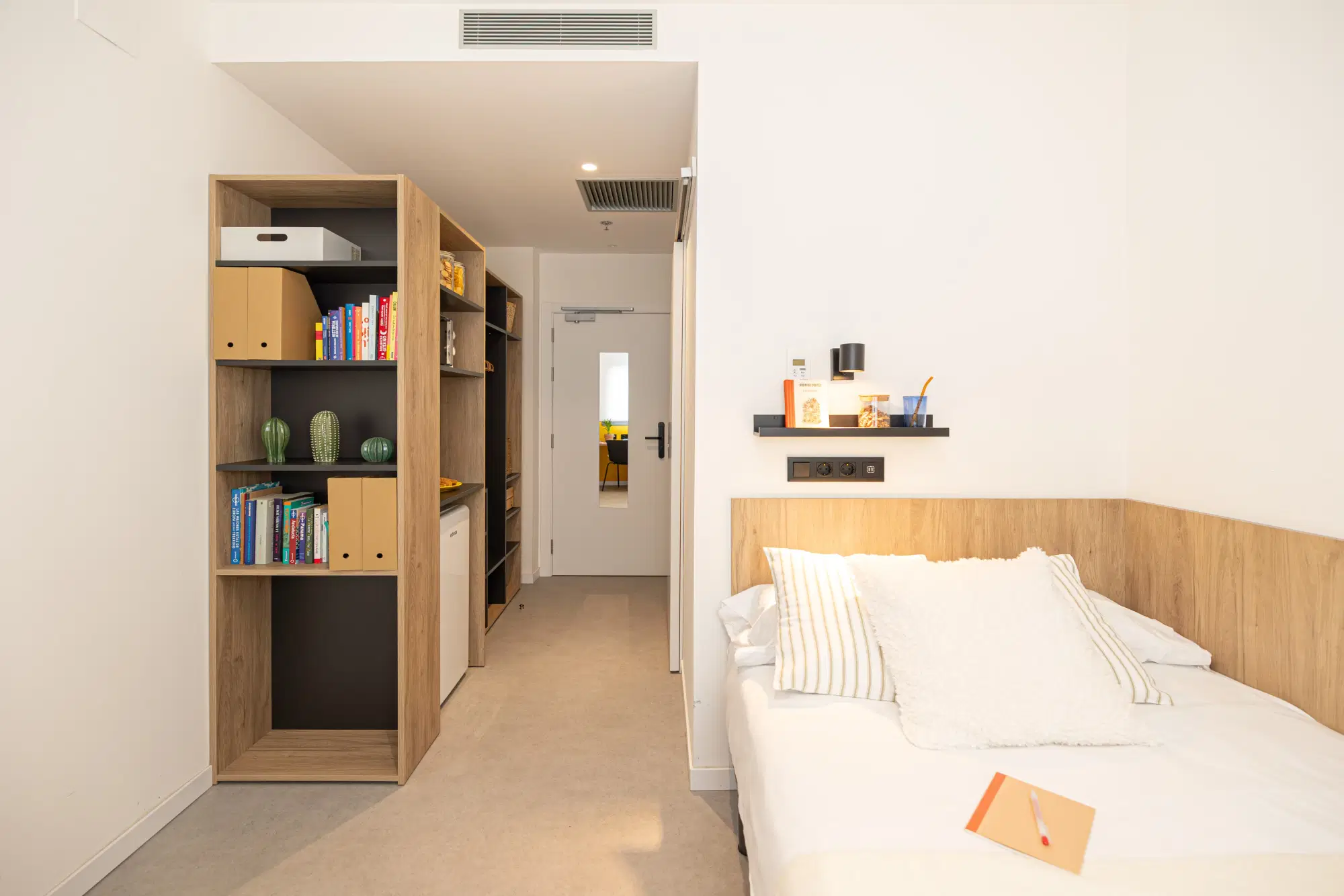 Yugo Bermejales, Sevilla – Individual + (14 sqm)