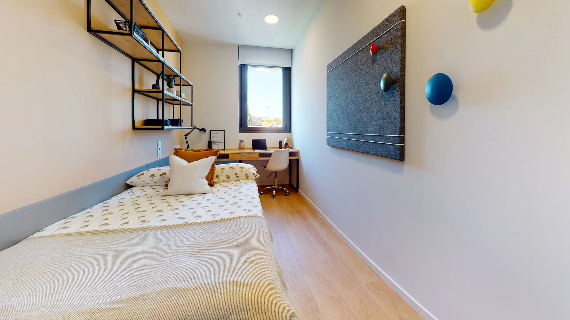 Livensa Living Sevilla El Porvenir, Sevilla – Classic Room (4-Bed)