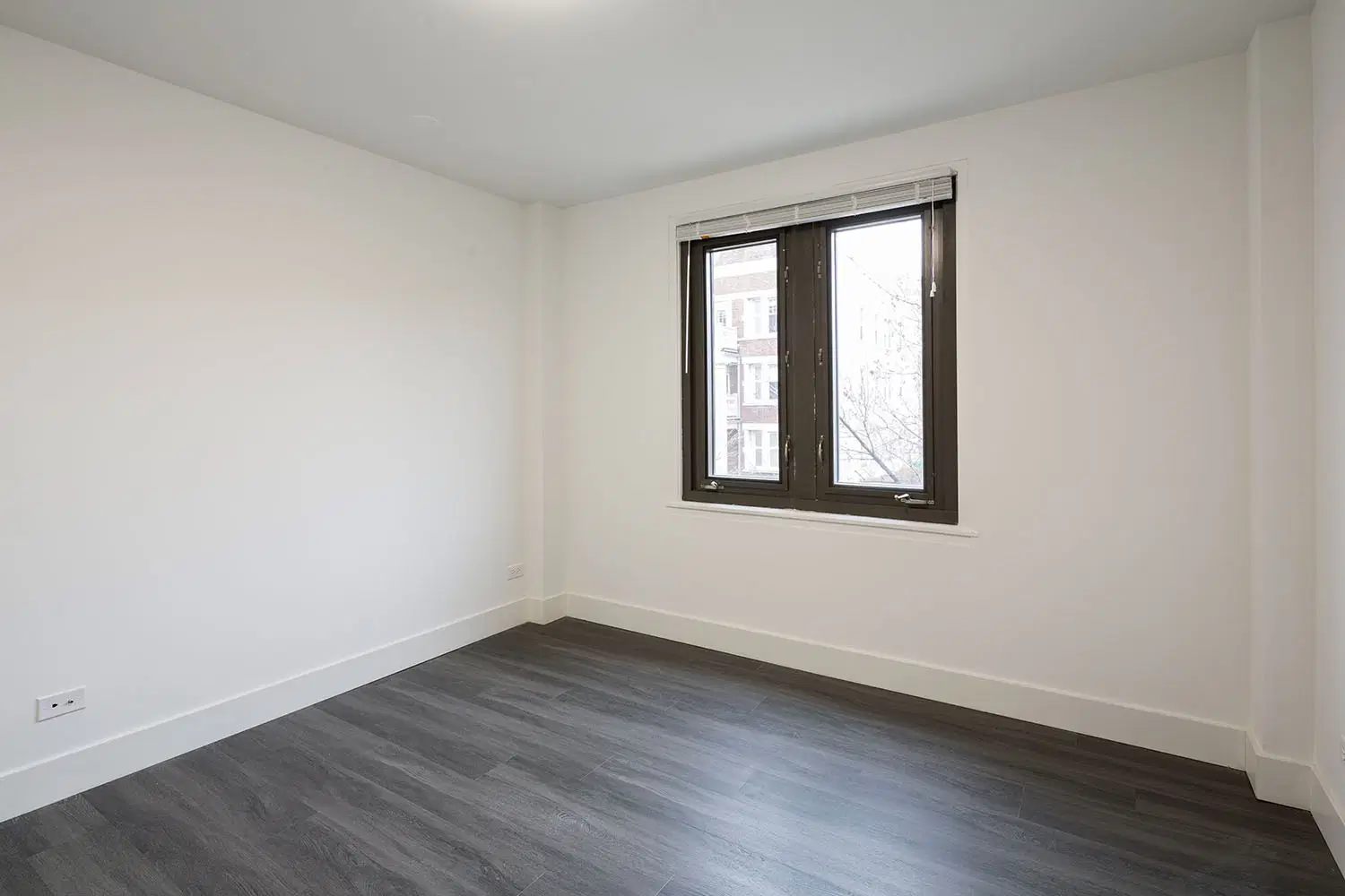 1400 E. 57th Street, Chicago – 3 Bedrooms 2 Bathrooms