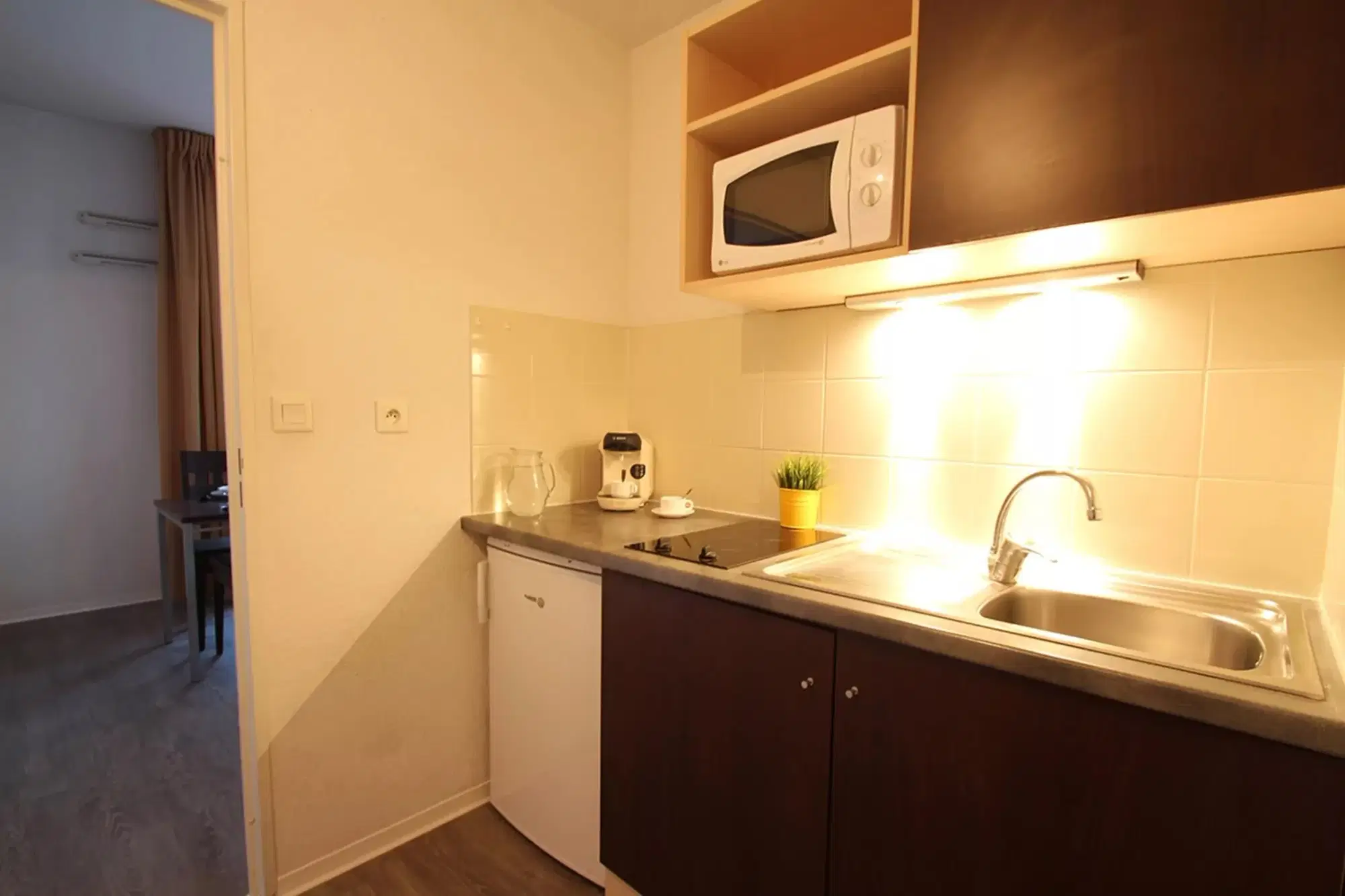 Citadelle Residence, Montpellier – Kitchen