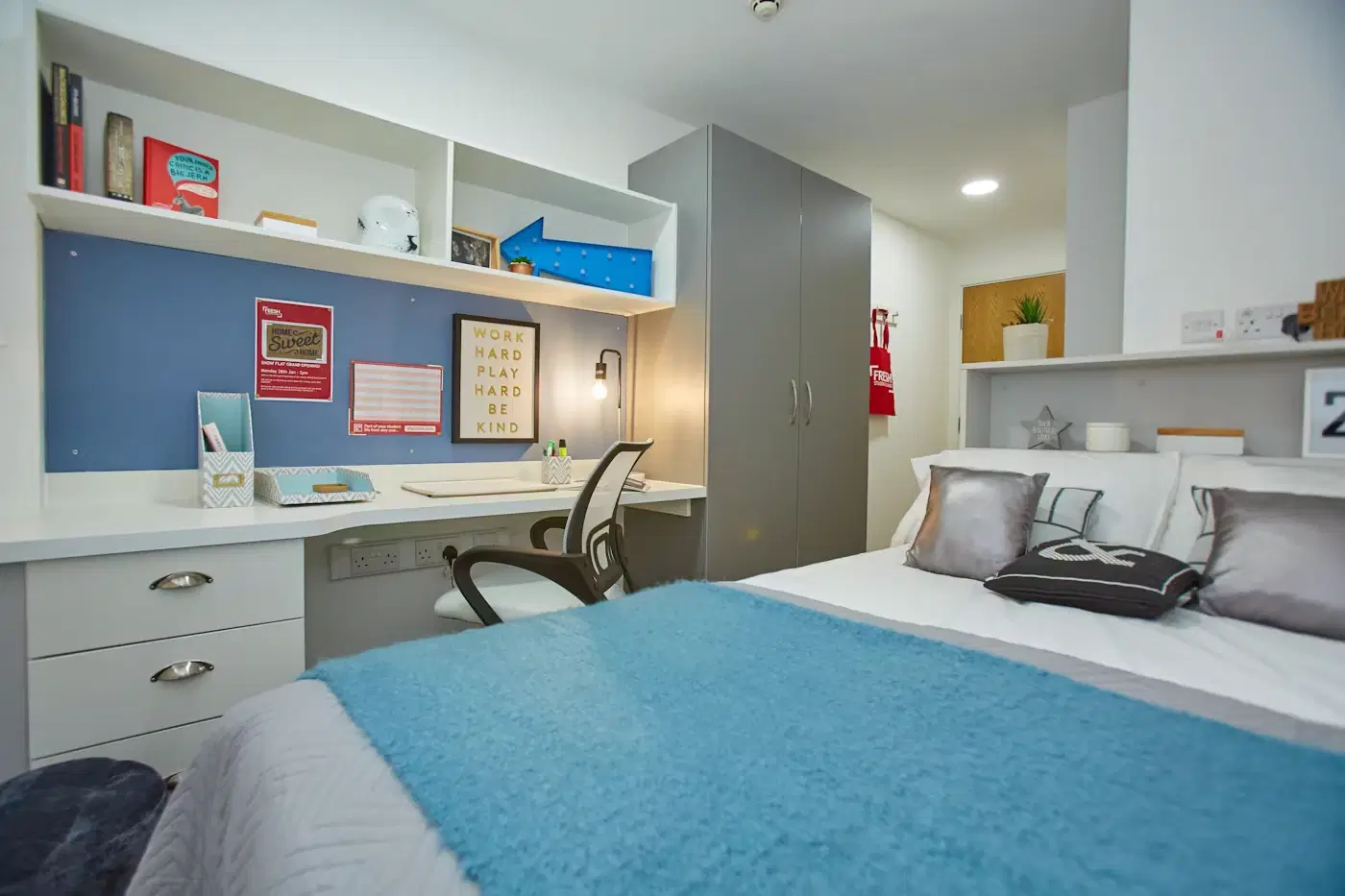 Merchant Apartments, Glasgow – Studio Silver