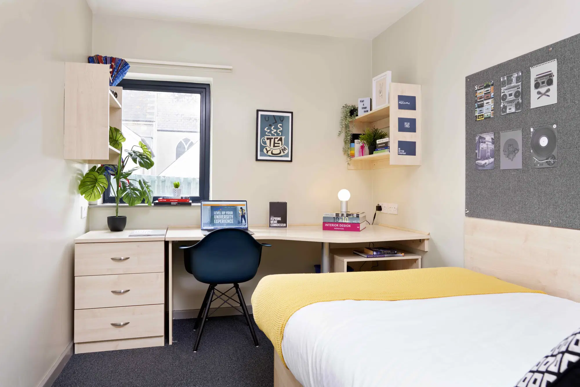 St Thomas Court, Plymouth – Bronze Ensuite